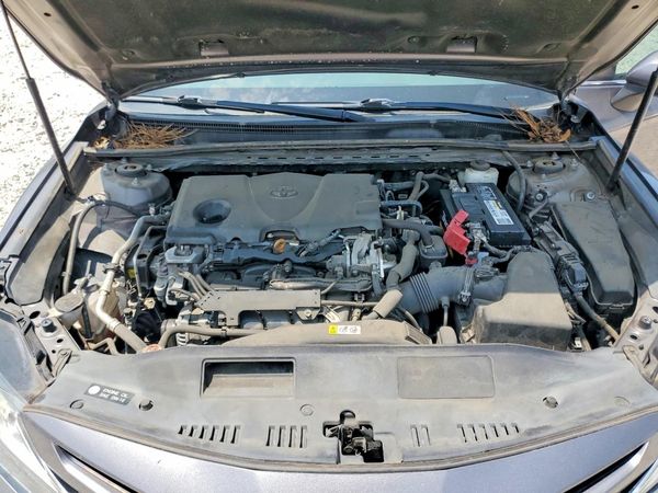 2019 TOYOTA CAMRY