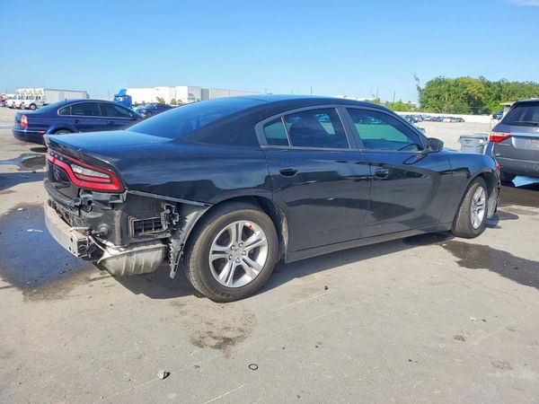 2015 DODGE CHARGER SE