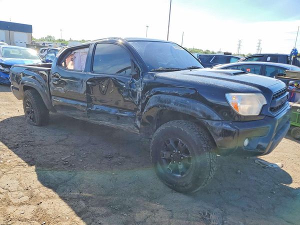 2015 TOYOTA TACOMA Delux Grade