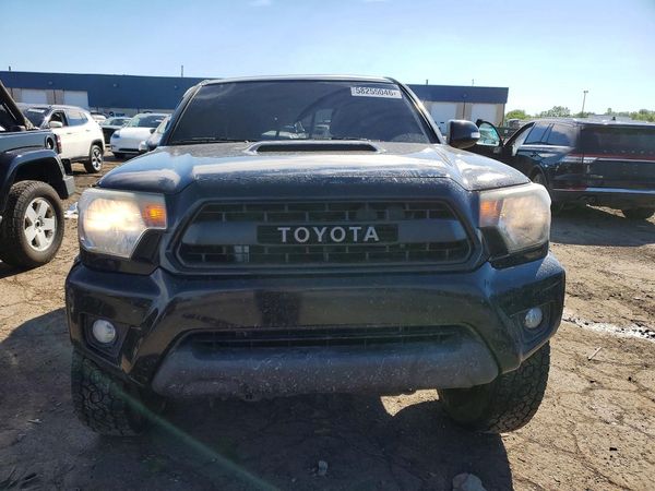 2015 TOYOTA TACOMA Delux Grade
