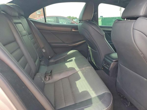2019 LEXUS IS 300