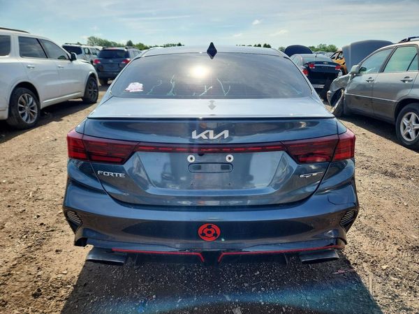 2022 KIA FORTE GT