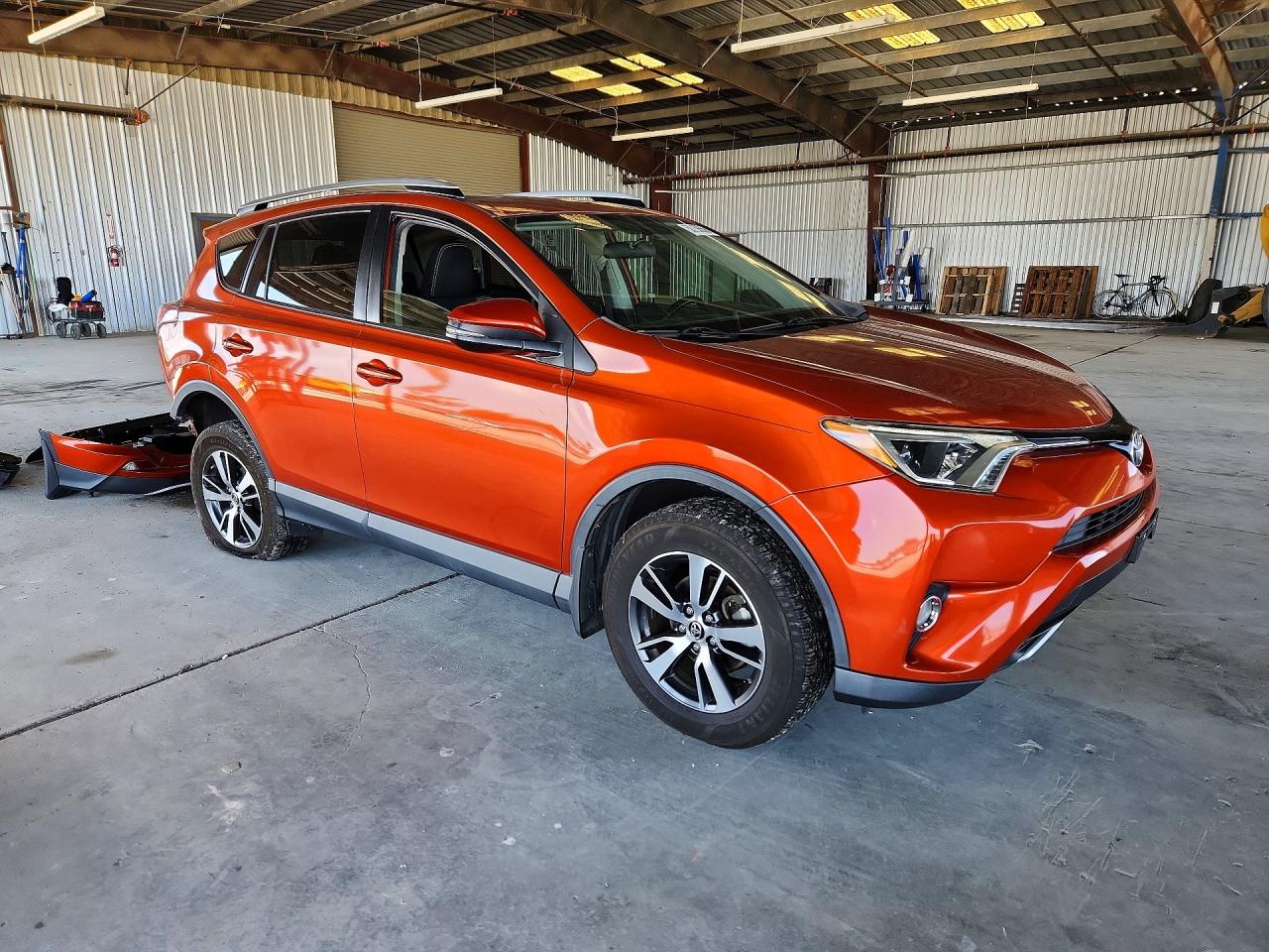 2016 TOYOTA RAV4 XLE (M Grade)