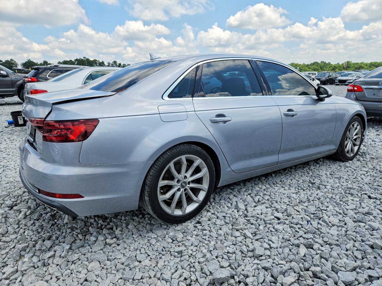 2019 AUDI A4
