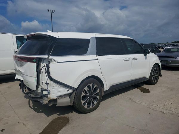 2024 KIA CARNIVAL EX