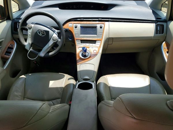 2013 TOYOTA PRIUS
