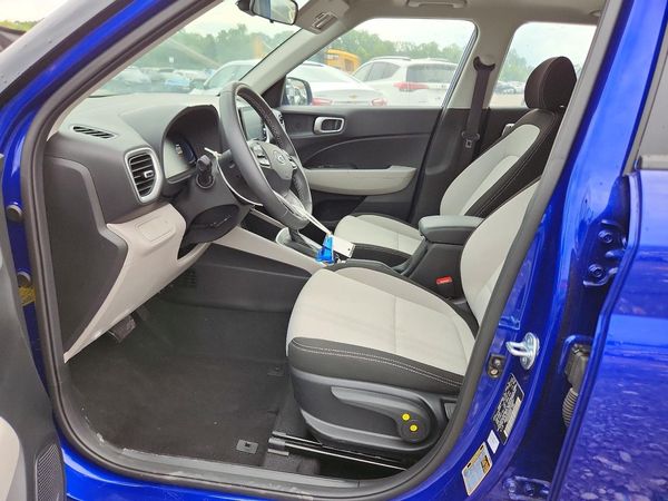 2025 HYUNDAI VENUE SEL, Limited