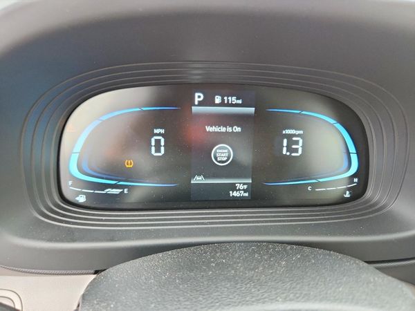 2025 HYUNDAI VENUE SEL, Limited