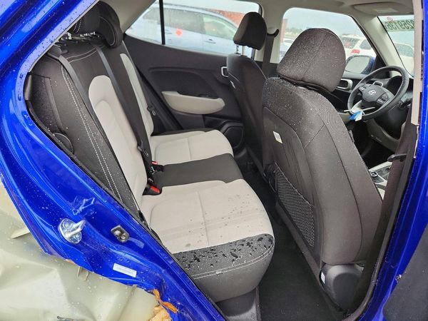 2025 HYUNDAI VENUE SEL, Limited