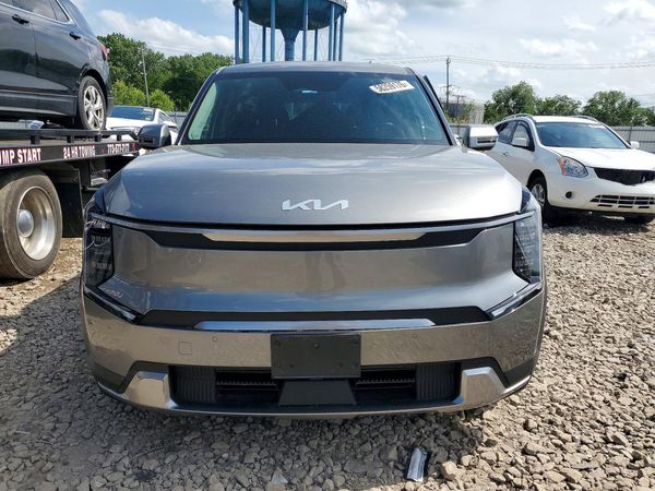 2024 KIA EV9 Light