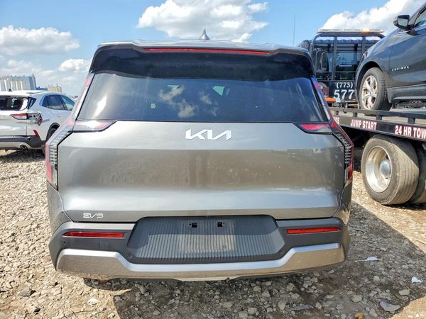 2024 KIA EV9 Light