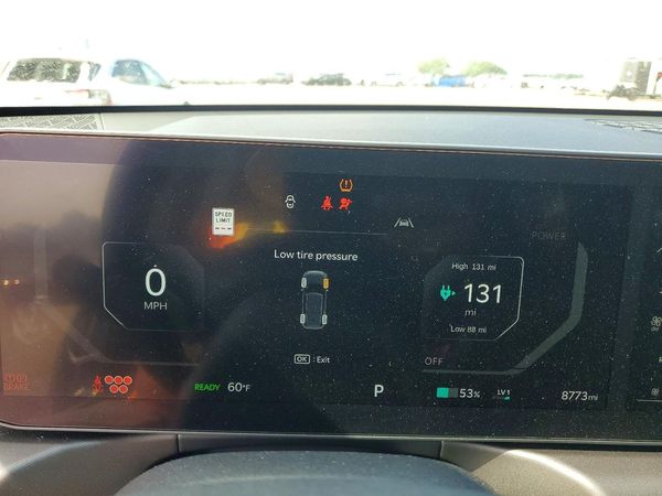 2024 KIA EV9 Light