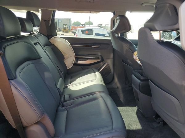 2024 KIA EV9 Light