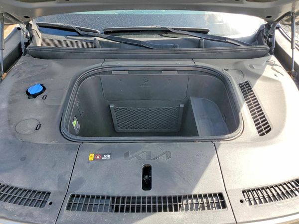 2024 KIA EV9 Light