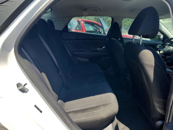 2021 HYUNDAI ELANTRA SE