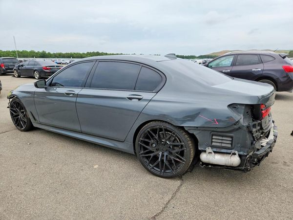 2018 BMW 750 xDrive