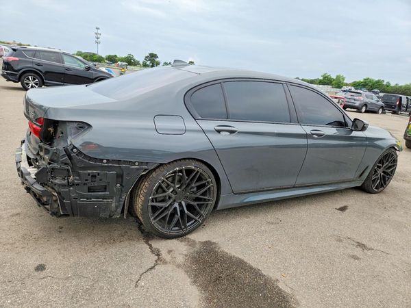 2018 BMW 750 xDrive
