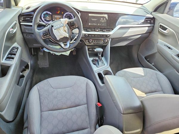 2022 KIA NIRO