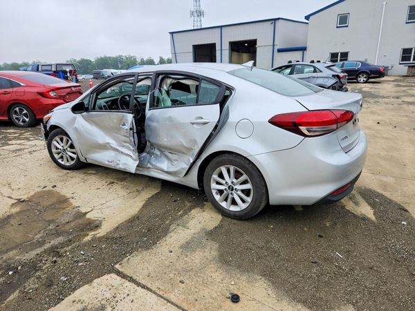 2017 KIA FORTE LX Popular, S