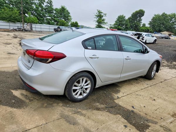 2017 KIA FORTE LX Popular, S
