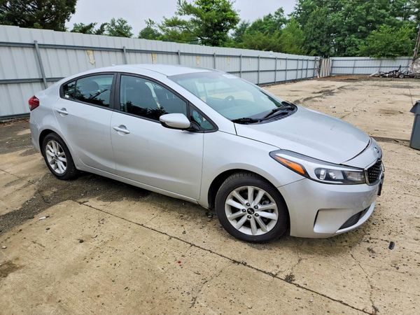 2017 KIA FORTE LX Popular, S