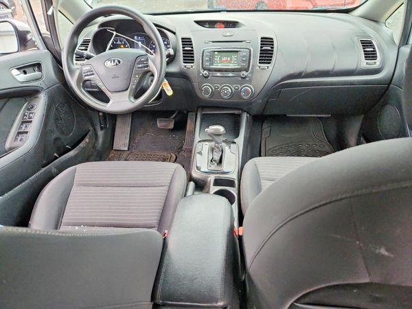 2017 KIA FORTE LX Popular, S