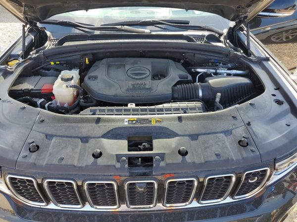 2022 JEEP GRAND CHEROKEE Overland