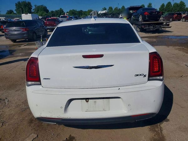 2018 CHRYSLER 300 300S