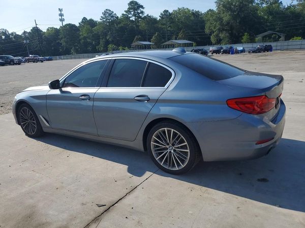 2019 BMW 530