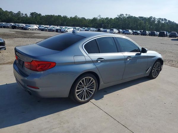 2019 BMW 530