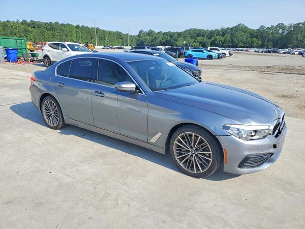 2019 BMW 530
