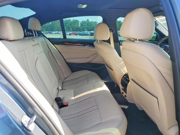 2019 BMW 530
