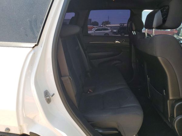 2019 JEEP GRAND CHEROKEE LAREDO 4X4
