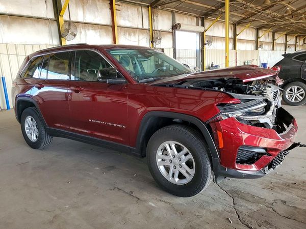 2023 JEEP GRAND CHEROKEE LAREDO 4X2