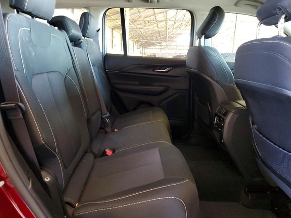 2023 JEEP GRAND CHEROKEE LAREDO 4X2