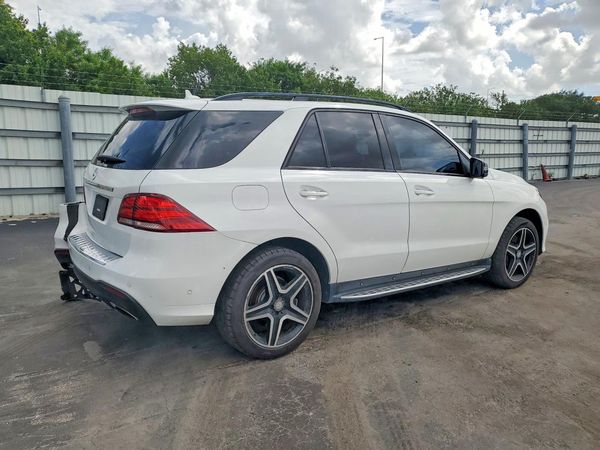 2017 MERCEDES-BENZ GLE