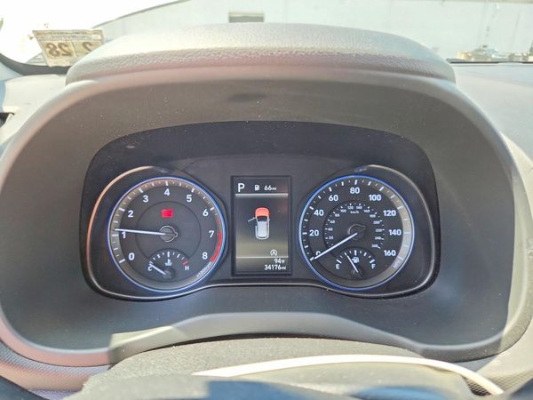 2023 HYUNDAI KONA SE