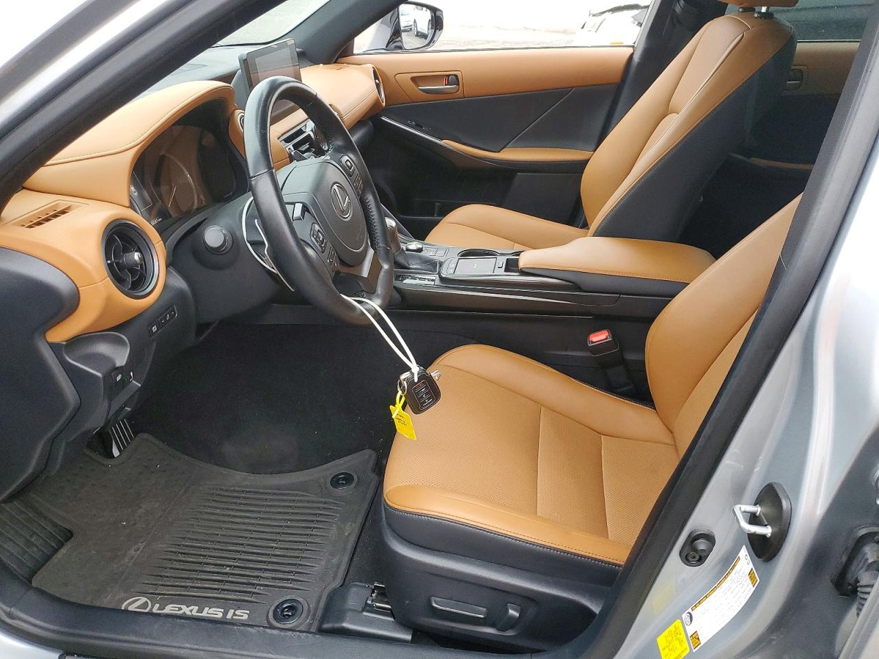 2025 LEXUS IS 300 300 F Sport Design