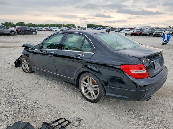2013 MERCEDES-BENZ C C300
