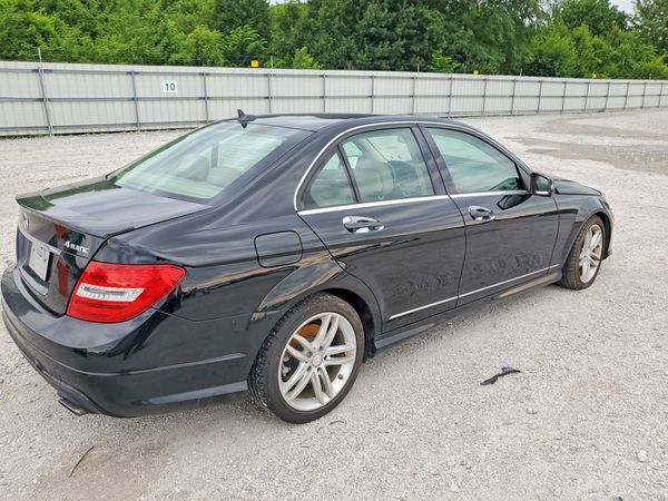 2013 MERCEDES-BENZ C C300