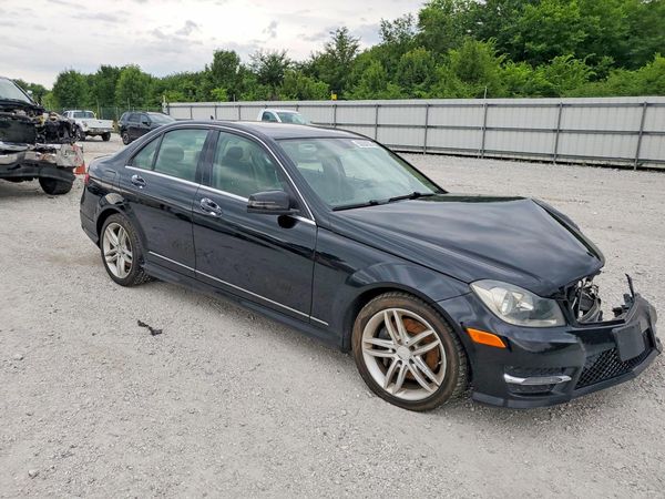 2013 MERCEDES-BENZ C C300