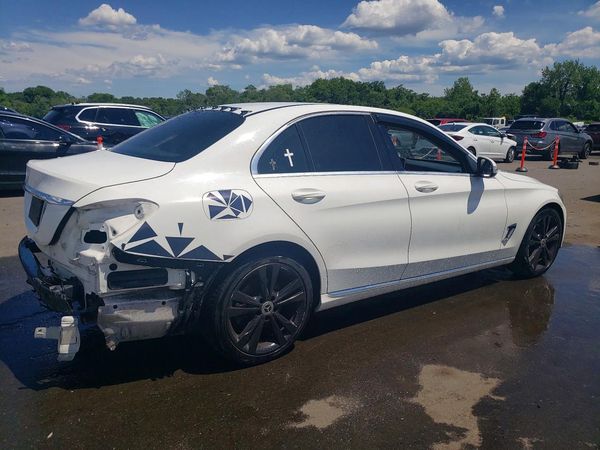 2015 MERCEDES-BENZ C Base
