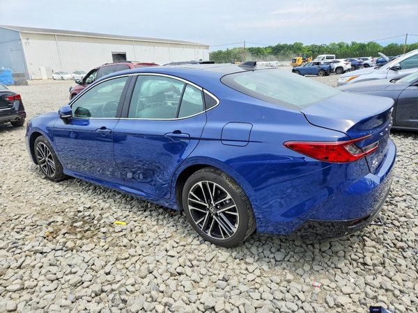 2026 TOYOTA CAMRY