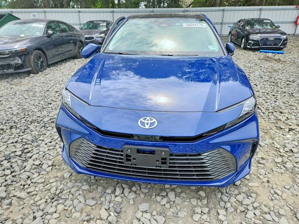 2026 TOYOTA CAMRY