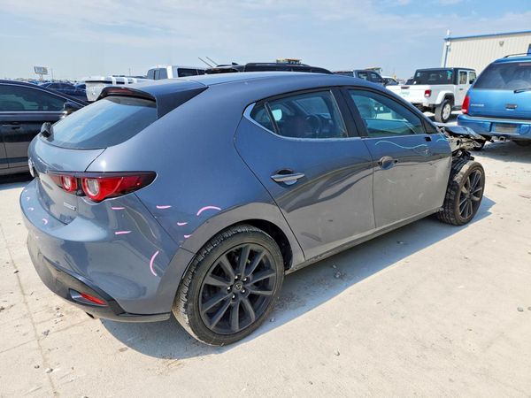 2024 MAZDA 3 Preferred Package