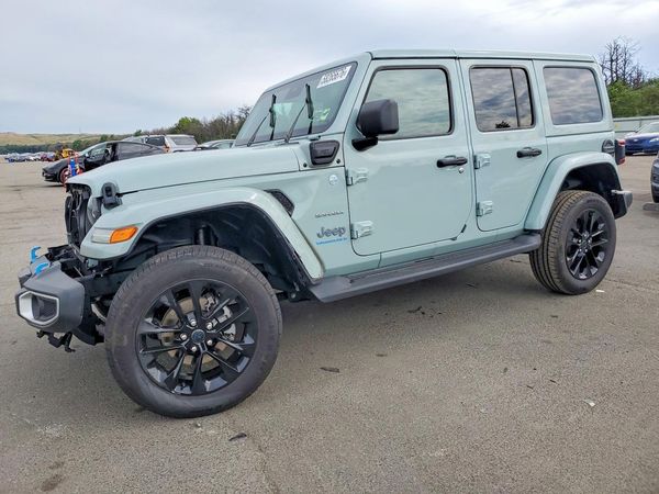 2024 JEEP WRANGLER Sahara 4XE — Front 3/4