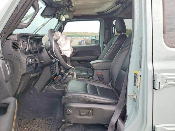 2024 JEEP WRANGLER Sahara 4XE — DENT