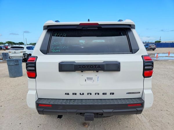 2026 TOYOTA 4RUNNER