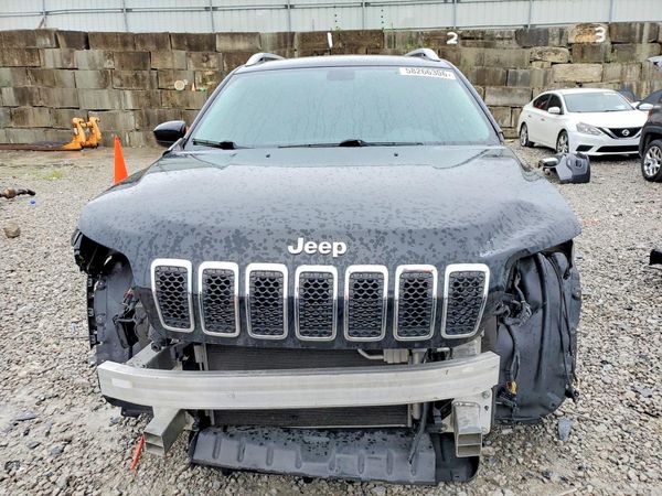 2019 JEEP CHEROKEE LATITUDE FWD