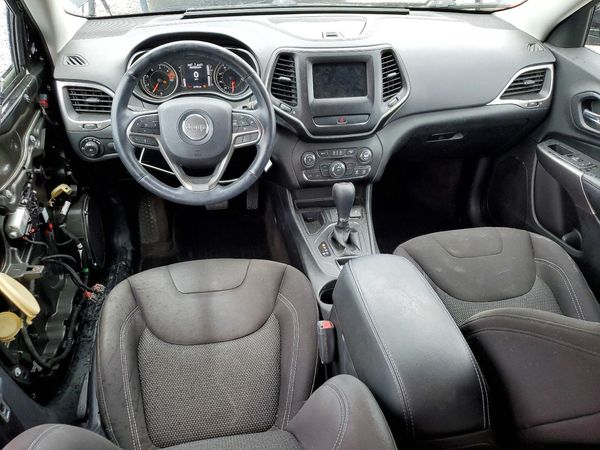 2019 JEEP CHEROKEE LATITUDE FWD
